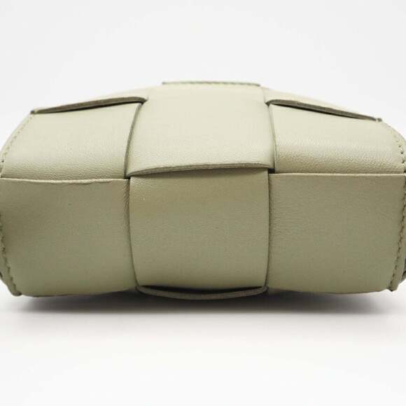 BOTTEGA VENETA Green Lambskin Leather Intrecciato Shoulder Bag - Picture 8 of 11